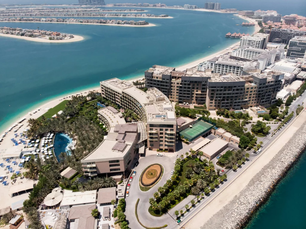 The Palm Jumeirah Dubai: The Art of Gracious Living